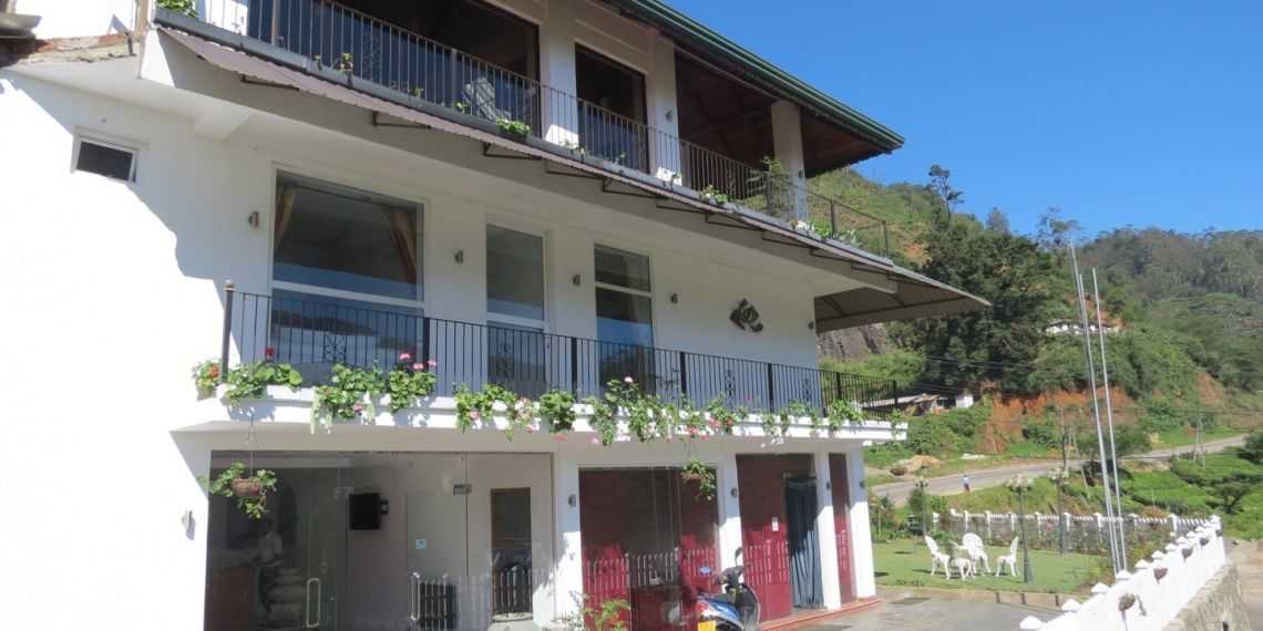 Midky Hotel within the tea plantations of Nuwara Eliya